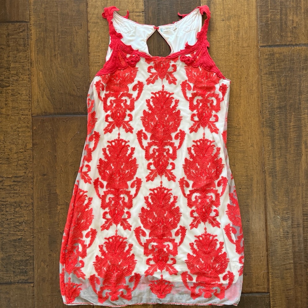 Chelsea & Violet reddish orange embroidered overlay lined sleeveless slip dress